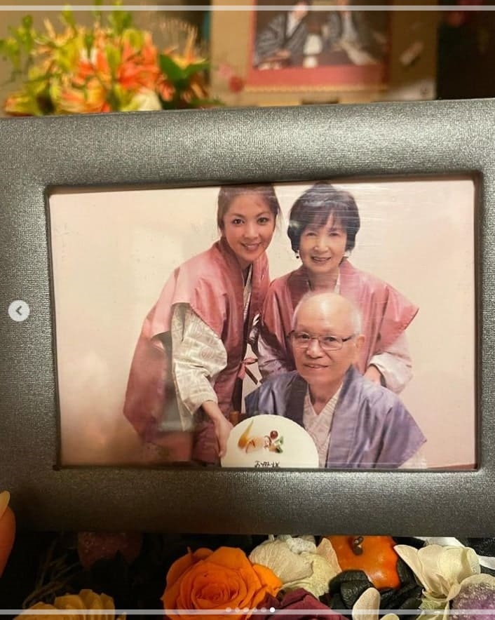 飯島直子さんと、ご両親