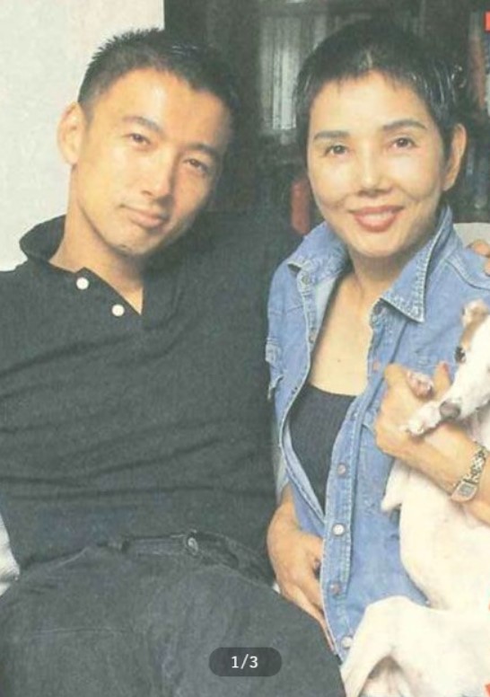 山本太郎と母・山本乃布子