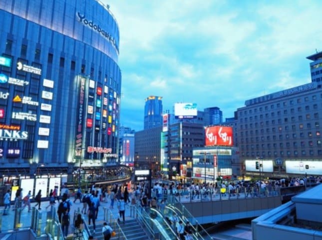 阪急梅田周辺の風景